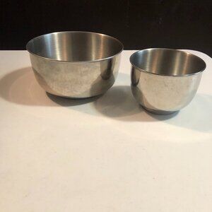 2 Unbranded Stainless Steel Mixing Bowls NB.